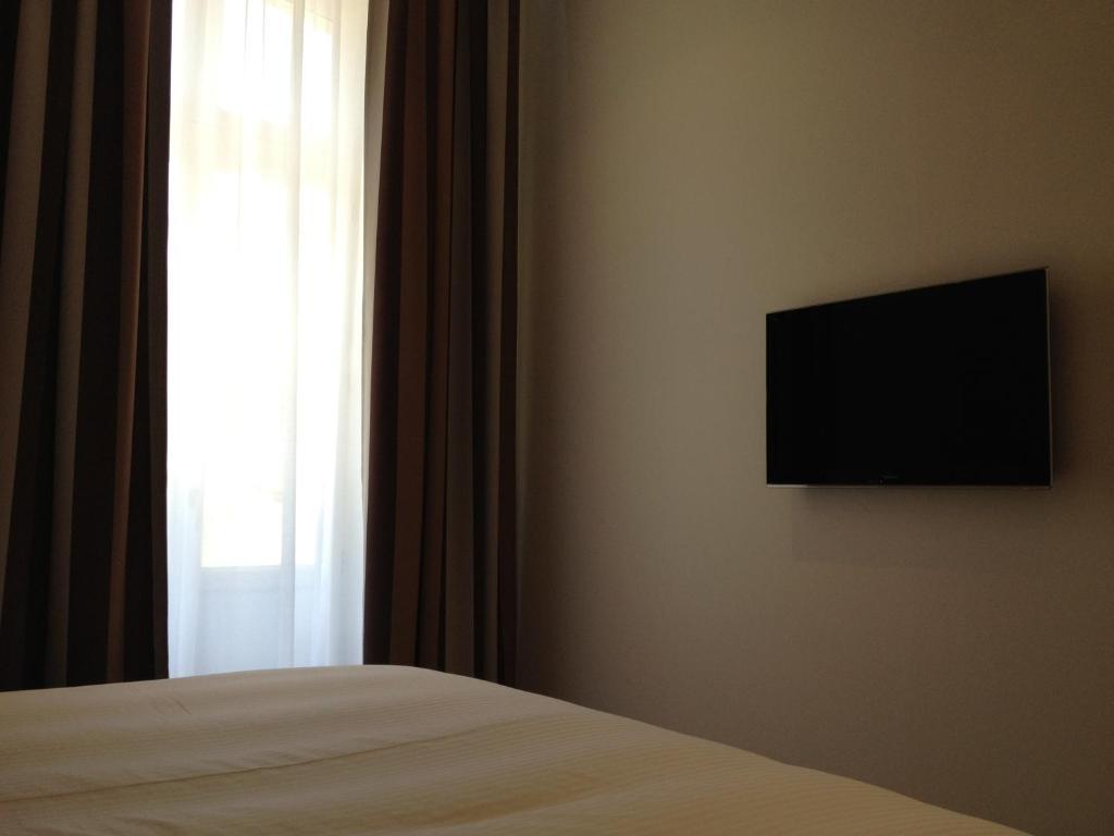 Le 1837 Aparthotel Saint-Affrique Δωμάτιο φωτογραφία
